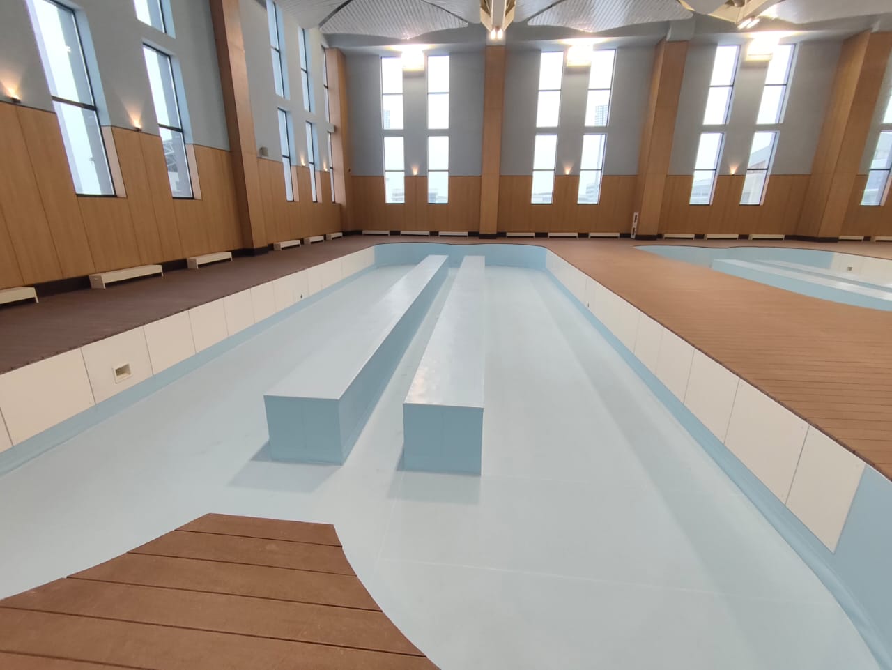 TIKTRA Indoor Rowing Tank — Single & Double Paddle