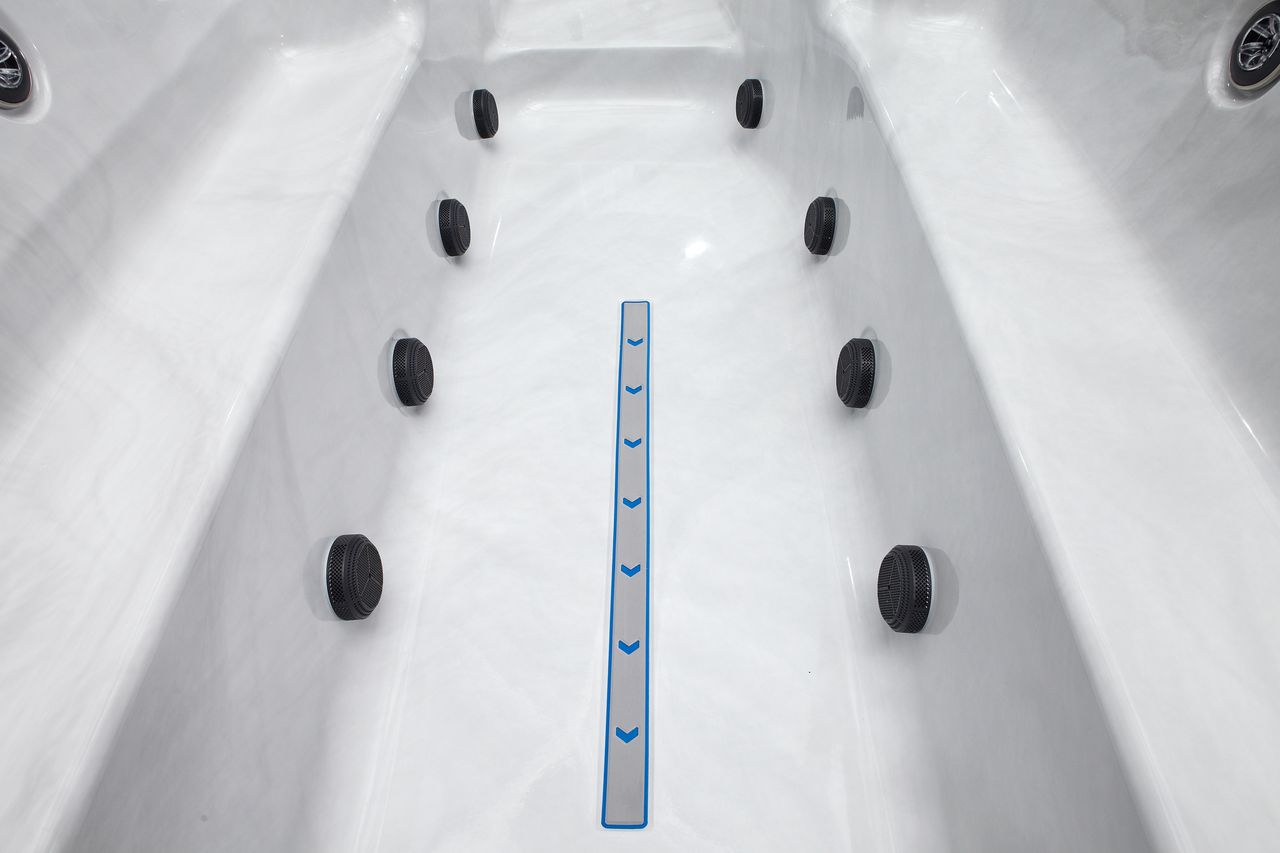 Platinum Swimspa Titan — 38 Jets, 10 Personen