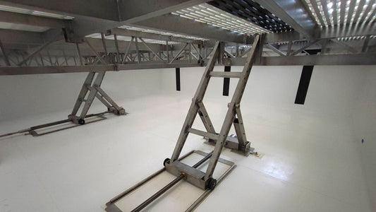 TIKTRA Movable Pool Floor — Hydraulic