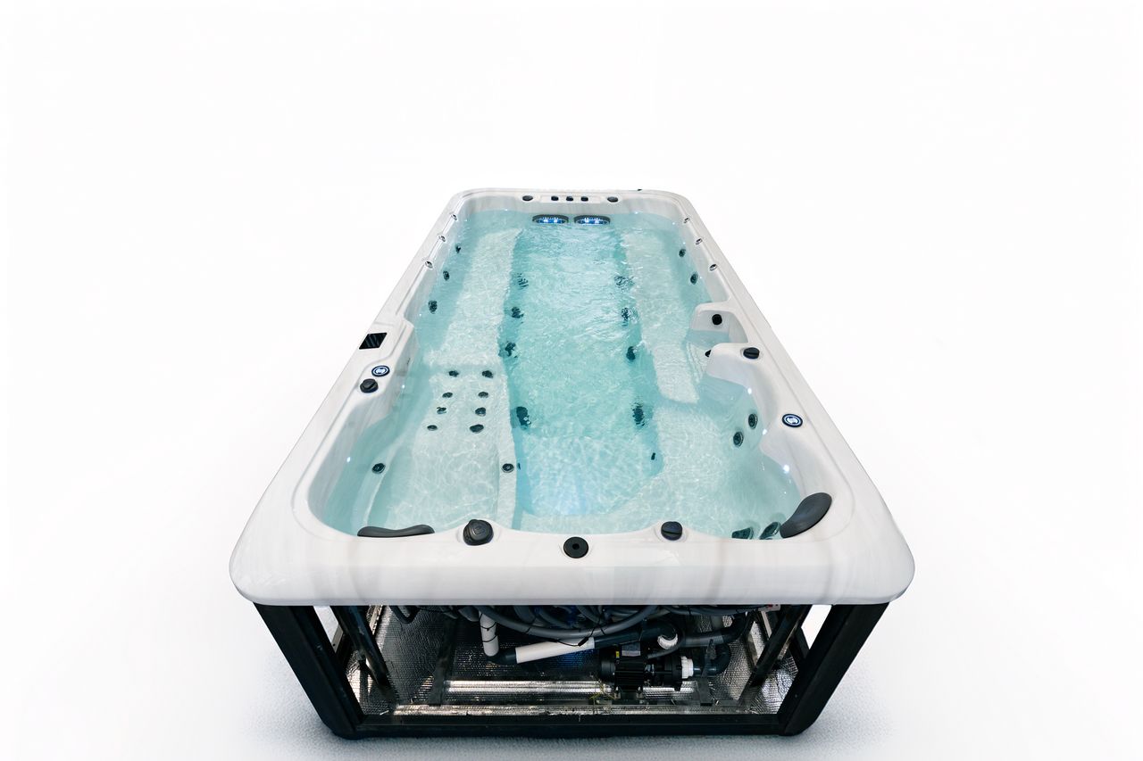 Platinum Swimspa Titan — 38 Jets, 10 Personen